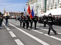 На Дворцовой площади Петербурга состоялось посвящение в курсанты ГУМРФ имени адмирала С.О. Макарова